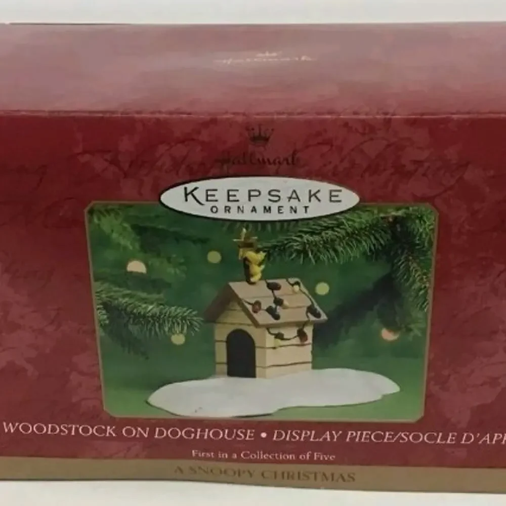 Hallmark Keepsake Ornament A Snoopy Christmas Woodstock On Doghouse Display New